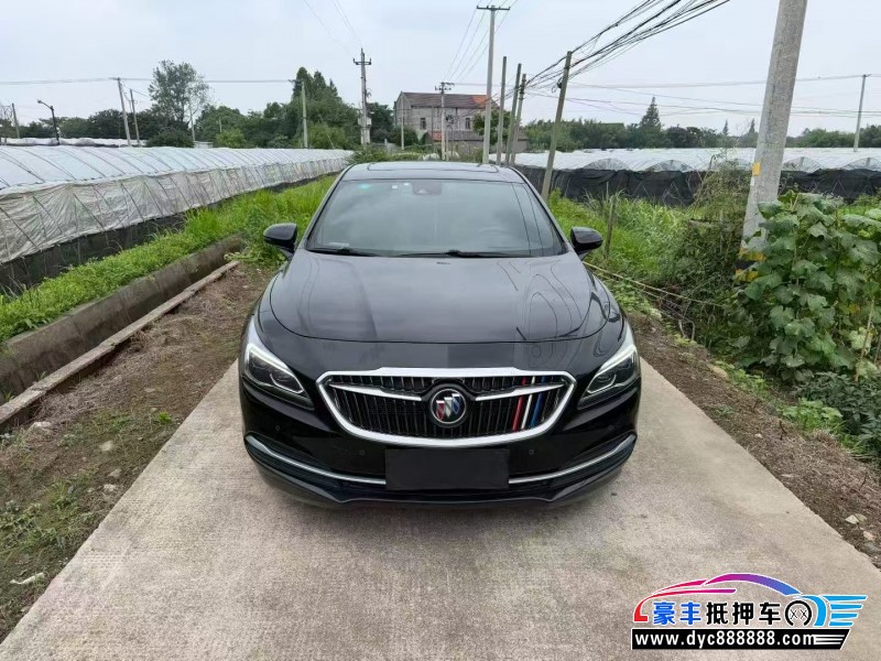 抵押车出售17年别克君越轿车