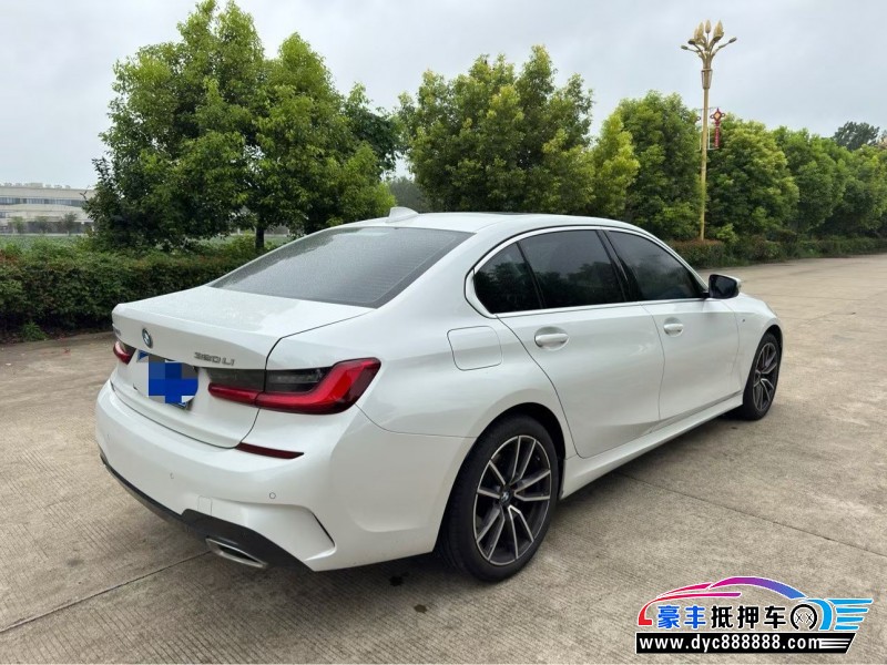 21年宝马3系轿车抵押车出售