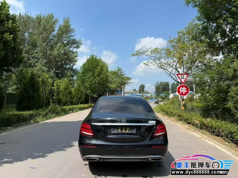 17年奔驰E轿车抵押车出售