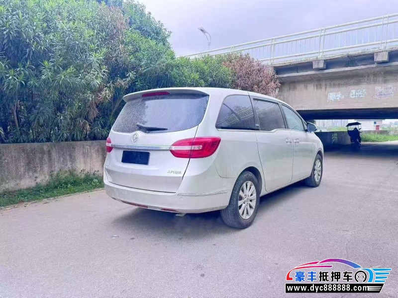 16年别克GL8轿车抵押车出售