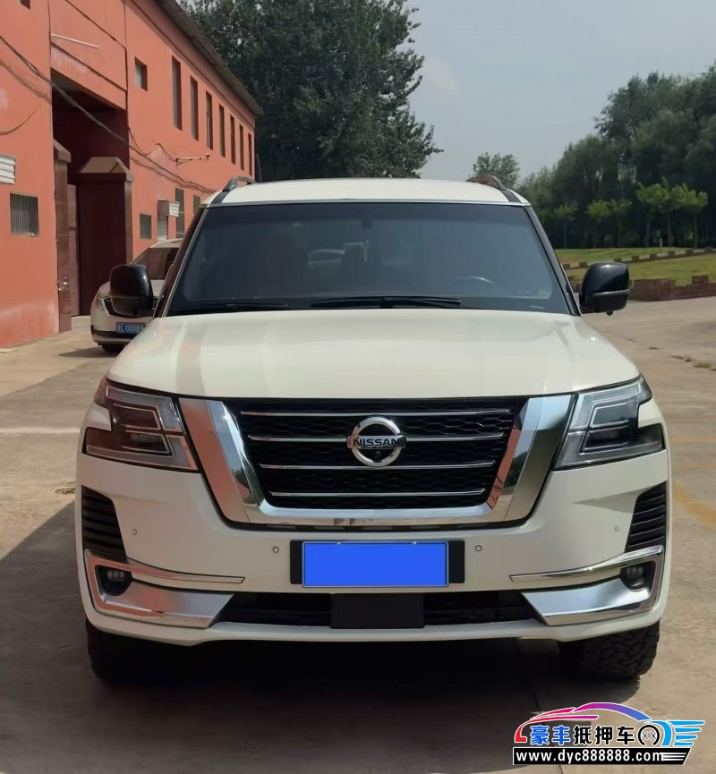 抵押车出售19年日产途乐轿车