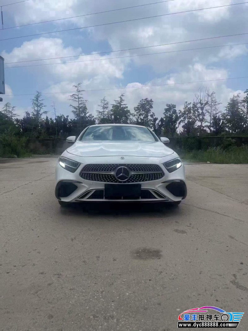抵押车出售21年奔驰CLS轿车