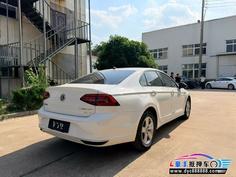 22年大众凌渡轿车抵押车出售