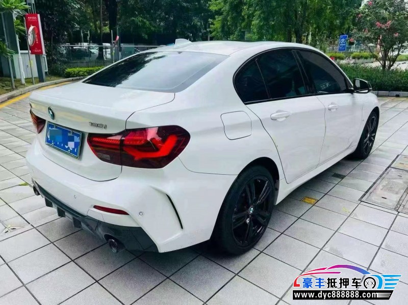 23年宝马1系轿车抵押车出售