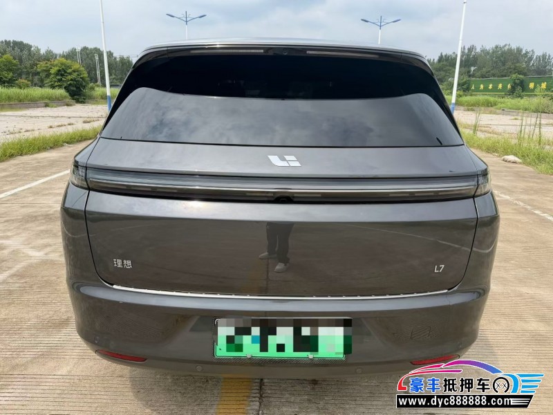 23年理想L7轿车抵押车出售