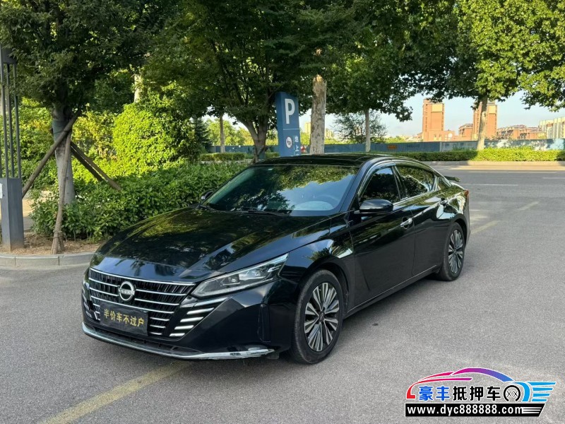 23年日产天籁轿车抵押车出售