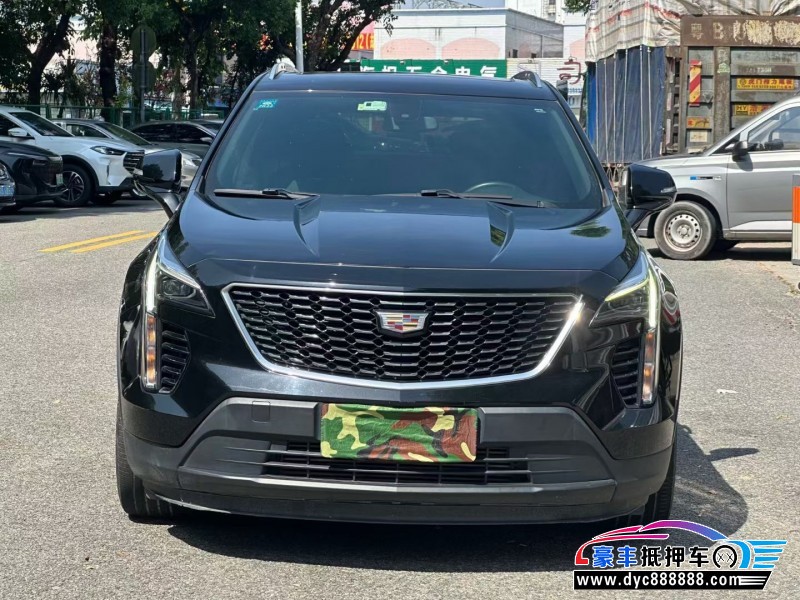抵押车出售20年凯迪拉克XT4轿车