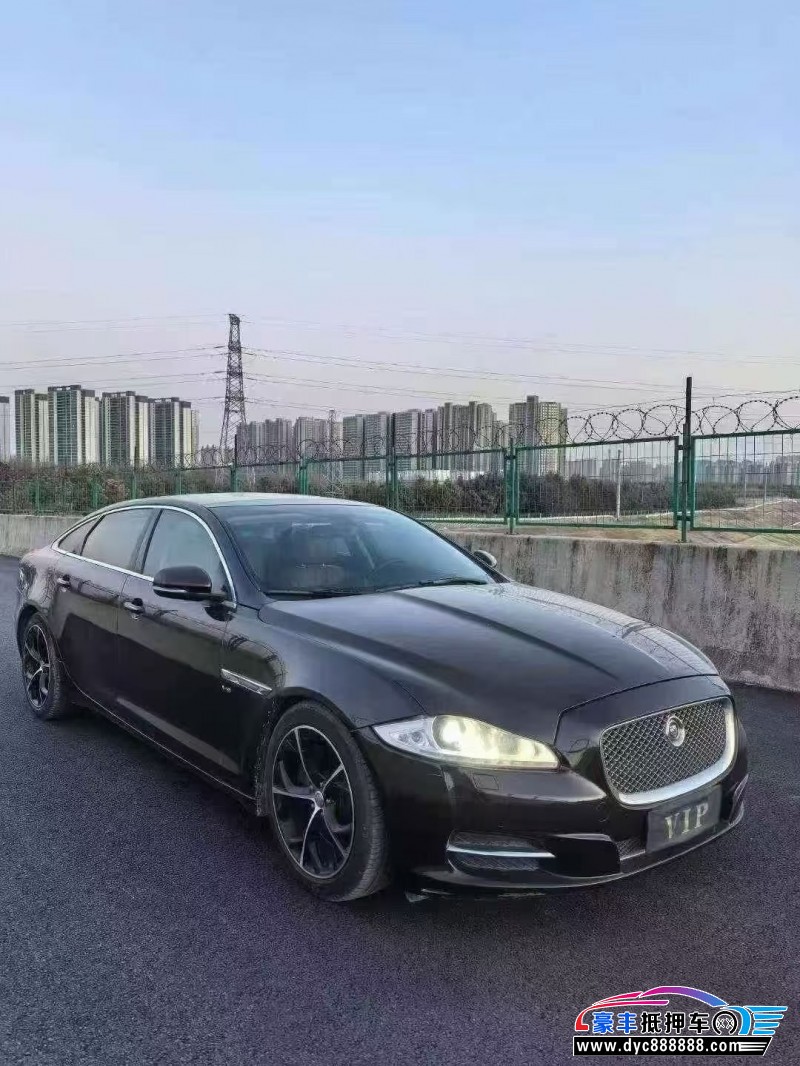 13年捷豹XJL轿车抵押车出售