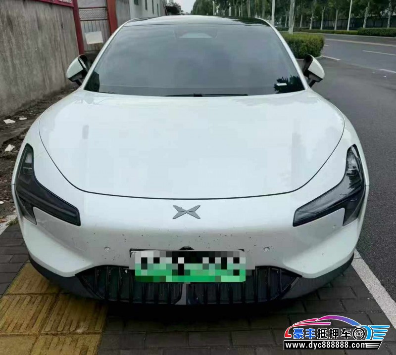 抵押车出售25年小鹏M03轿车