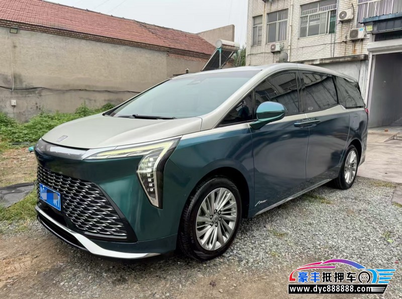 抵押车出售23年别克GL8轿车
