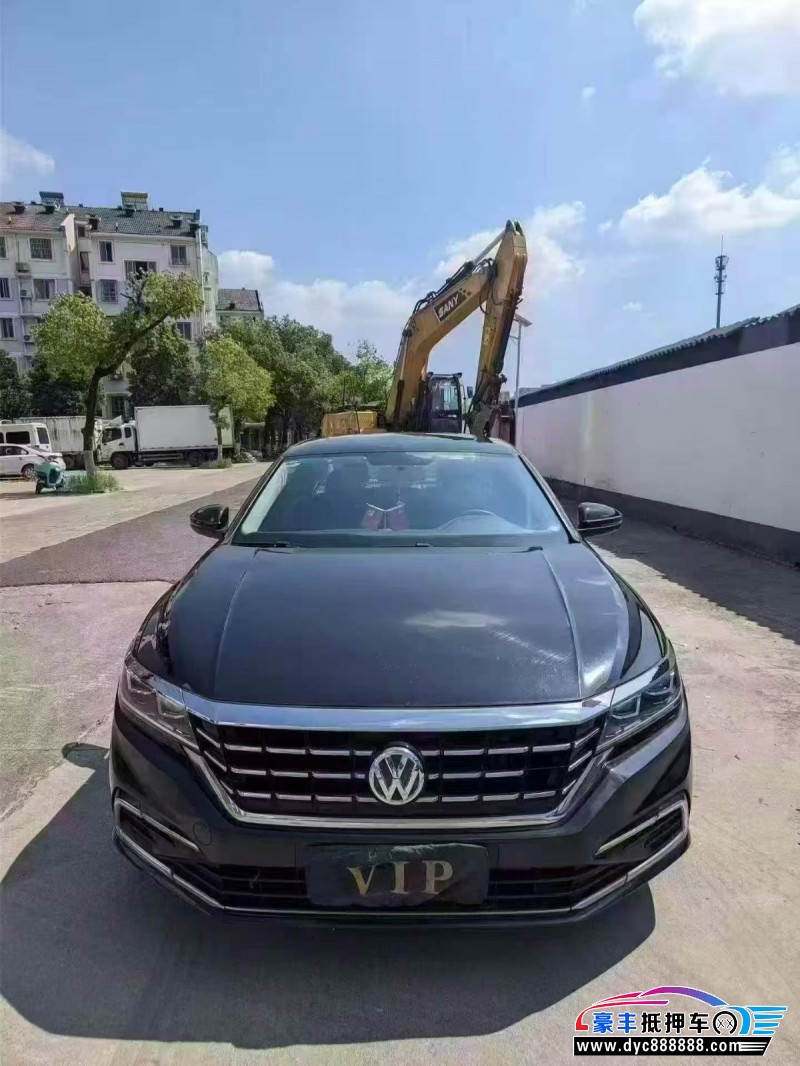 抵押车出售21年大众帕萨特轿车
