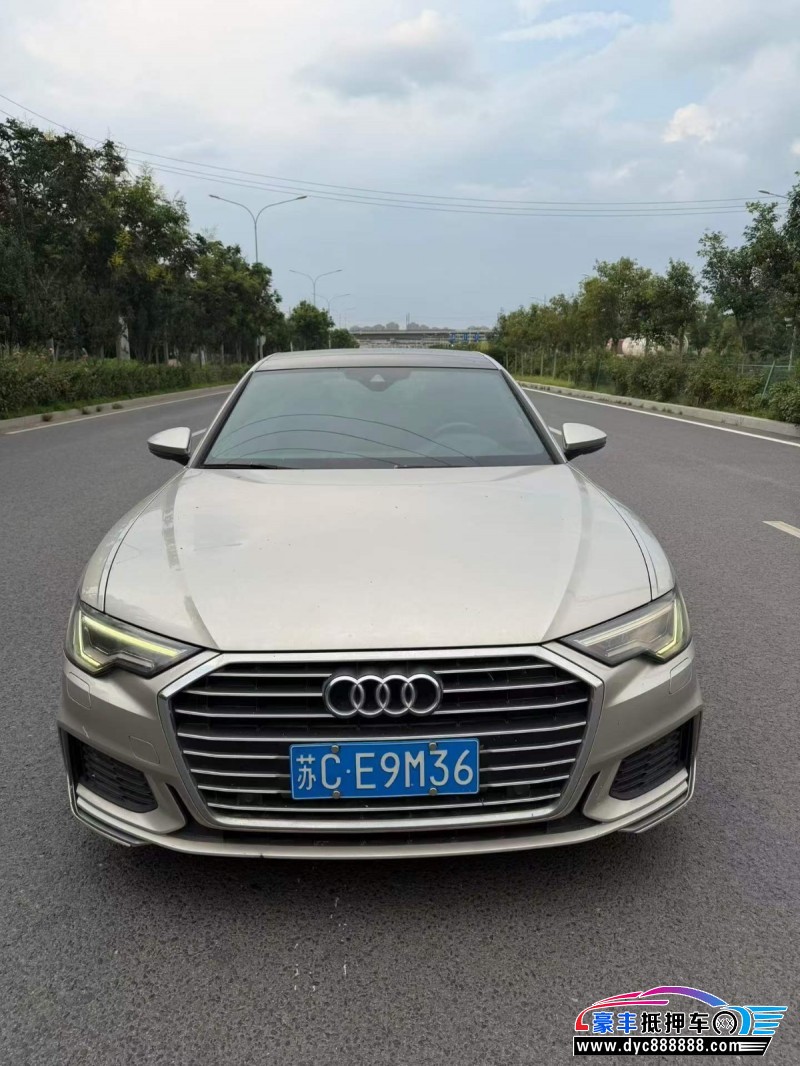 抵押车出售19年奥迪A6轿车