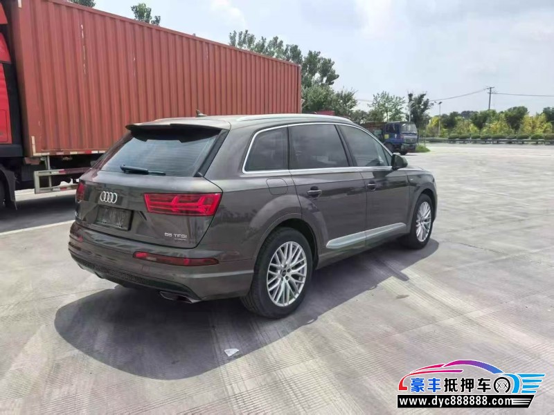 19年奥迪Q7轿车抵押车出售