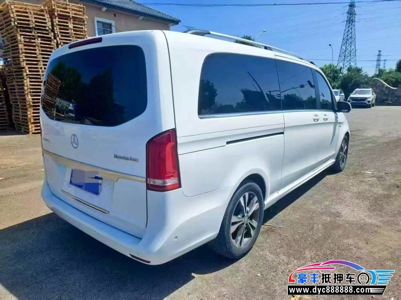 16年奔驰V轿车抵押车出售