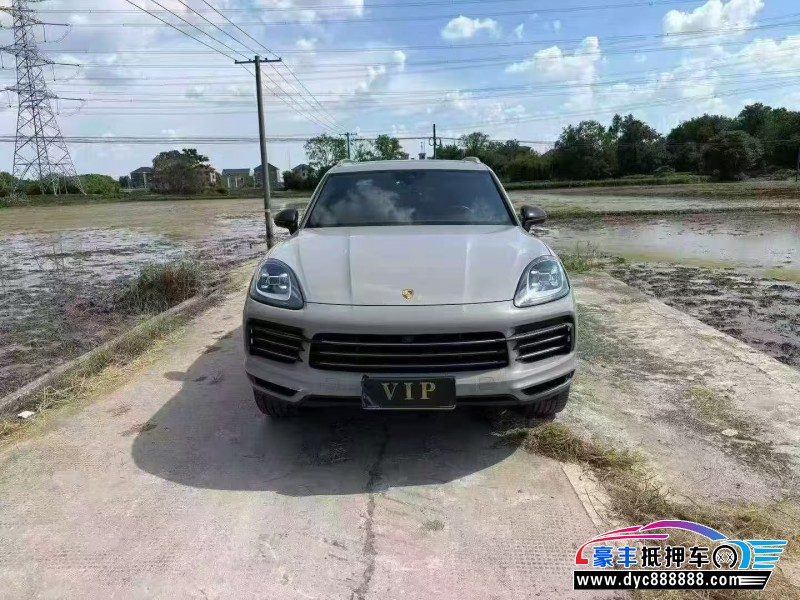 抵押车出售20年保时捷卡宴轿车