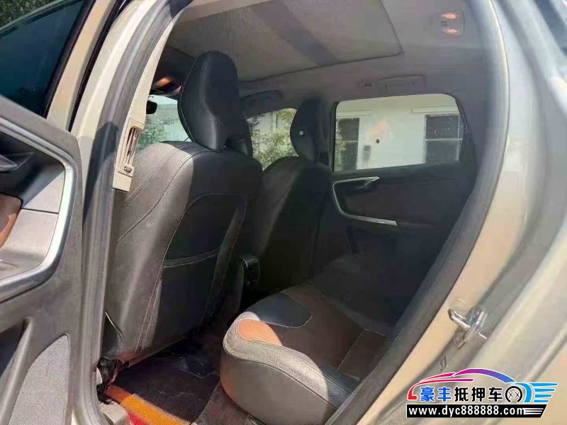 17年沃尔沃XC60轿车抵押车出售