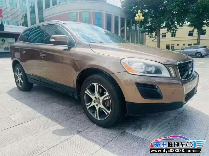 12年沃尔沃XC60轿车抵押车出售