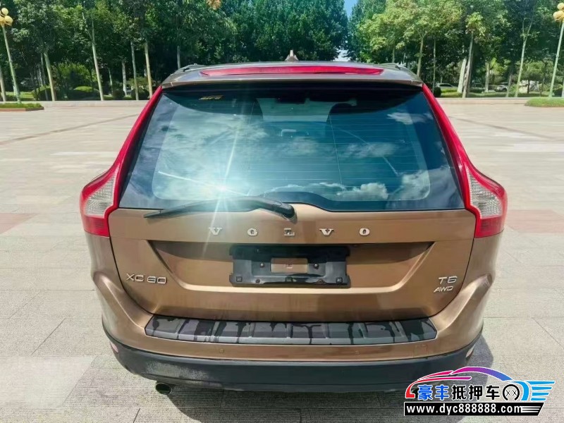 12年沃尔沃XC60轿车抵押车出售