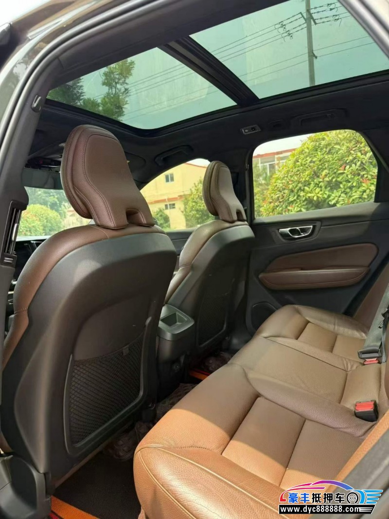 20年沃尔沃XC60轿车抵押车出售