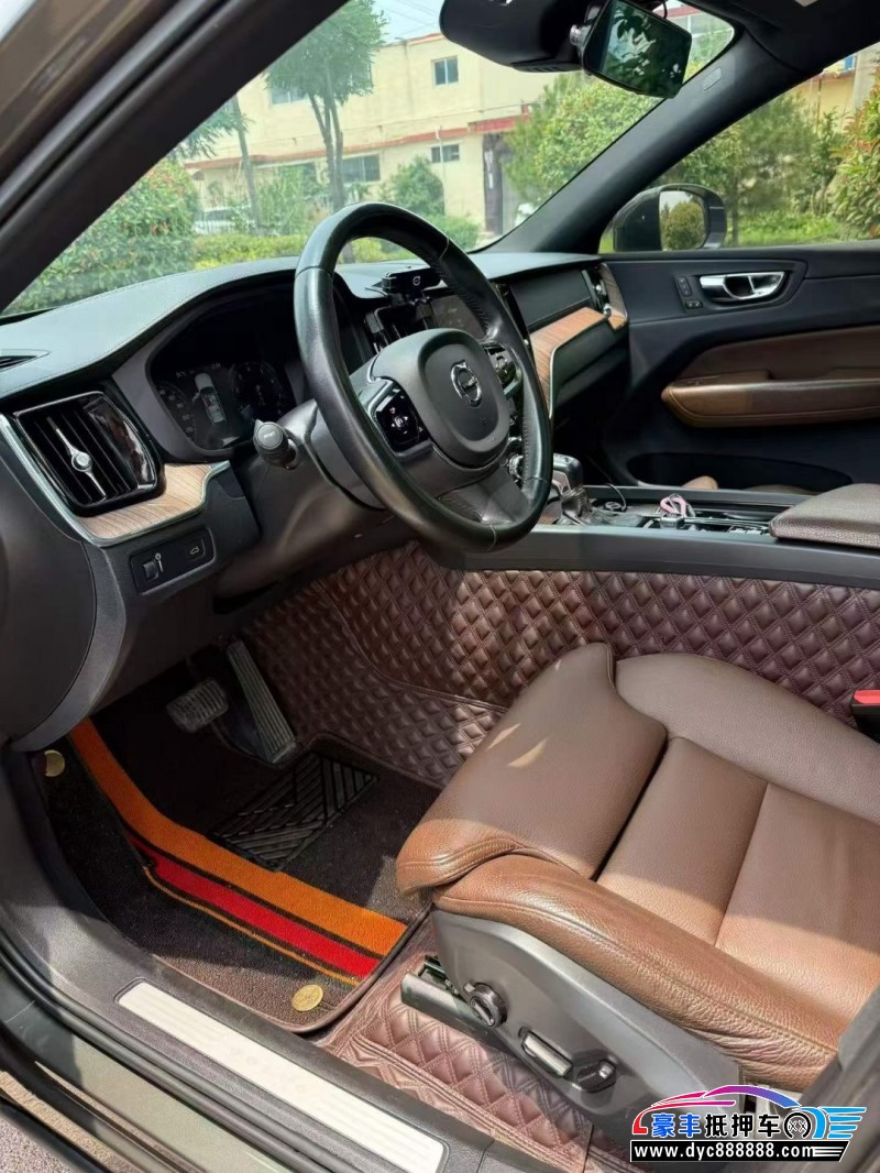 20年沃尔沃XC60轿车抵押车出售