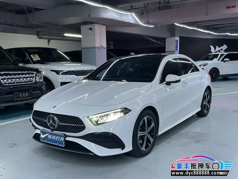 24年奔驰A轿车抵押车出售