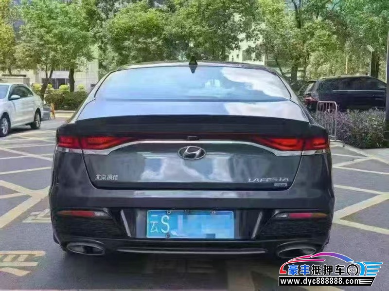 20年现代菲斯塔轿车抵押车出售