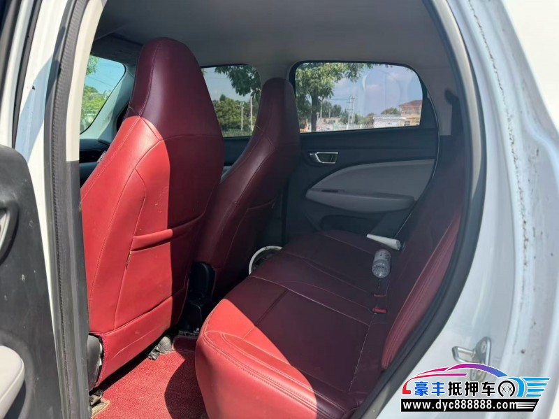 23年零跑T03轿车抵押车出售