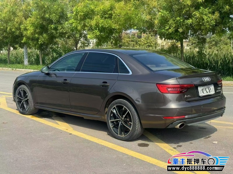 17年奥迪A4L轿车抵押车出售