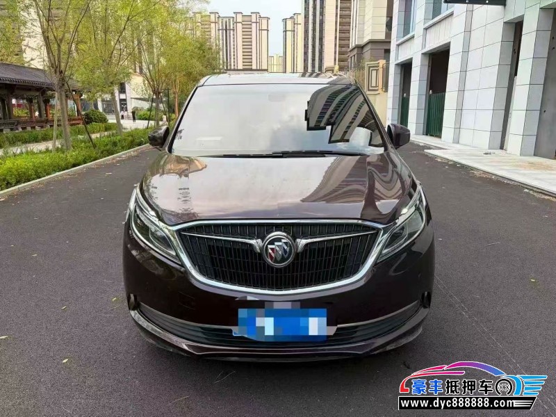抵押车出售18年别克GL8轿车