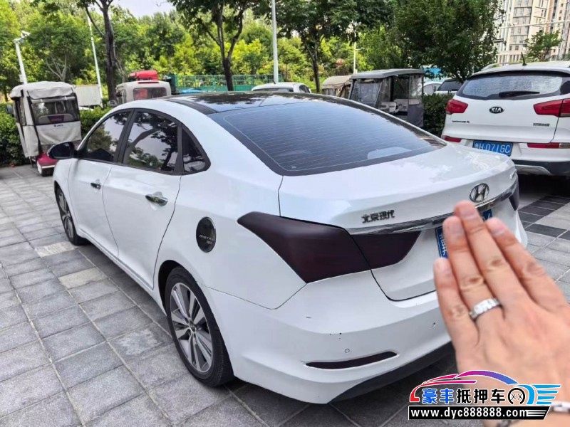 15年现代名图轿车抵押车出售