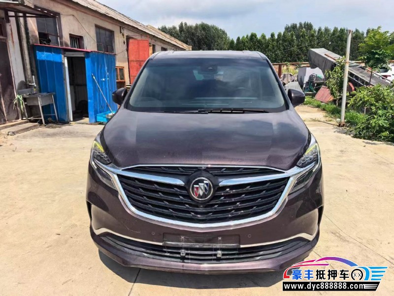 抵押车出售21年别克GL8轿车