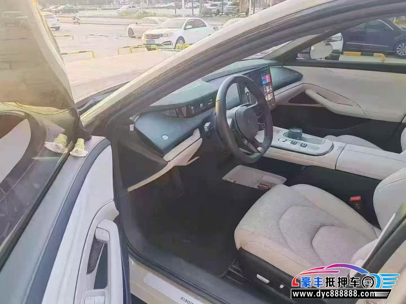 25年小米SU7轿车抵押车出售