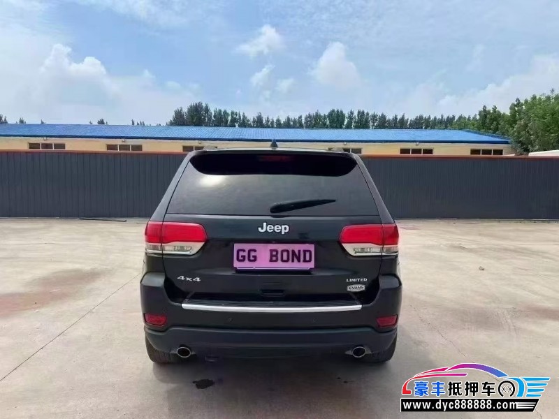15年Jeep大切诺基轿车抵押车出售