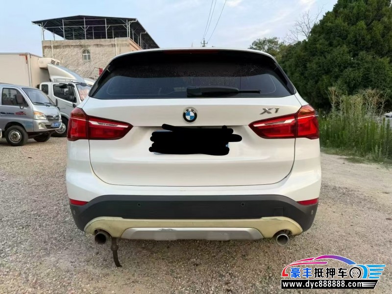 17年宝马X1轿车抵押车出售