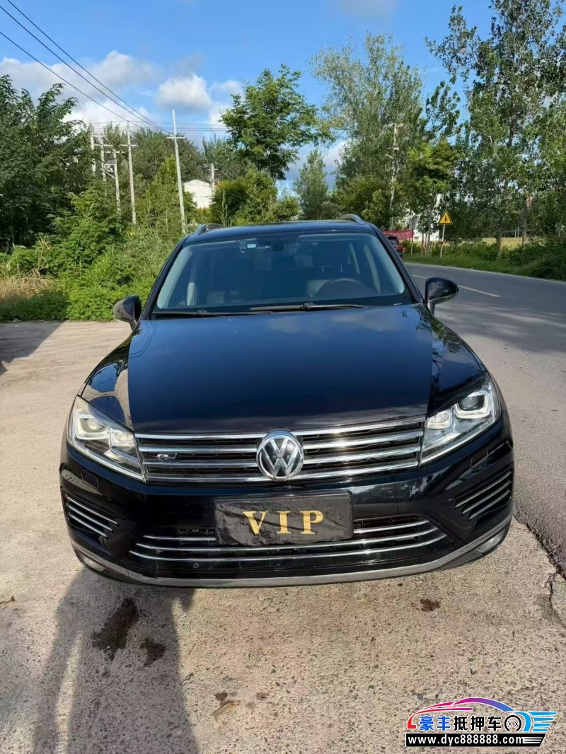 抵押车出售19年大众途锐轿车
