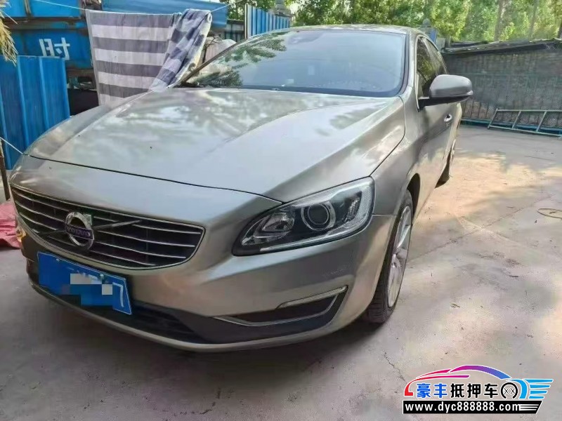 抵押车出售16年沃尔沃S60轿车