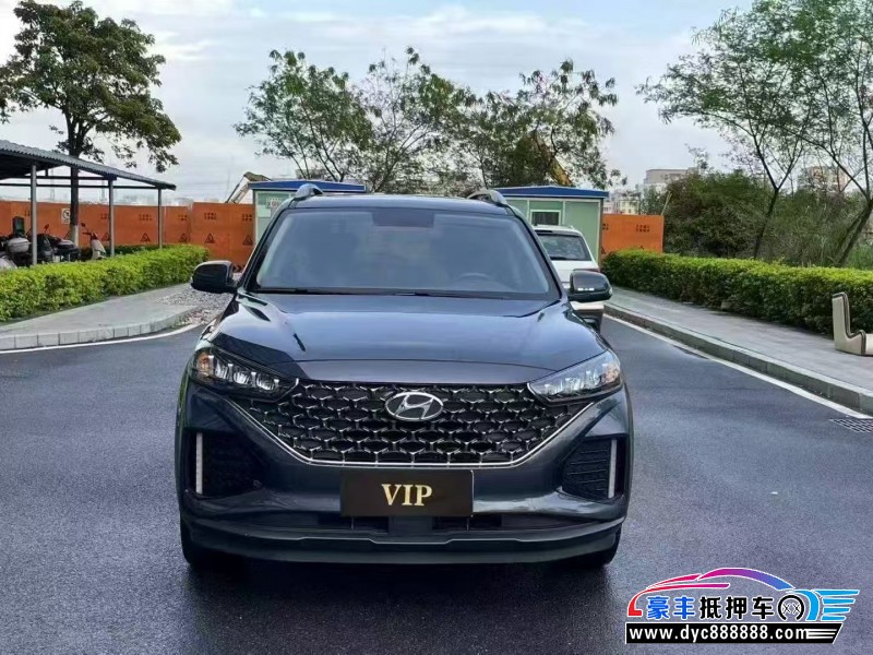 抵押车出售22年现代ix35轿车