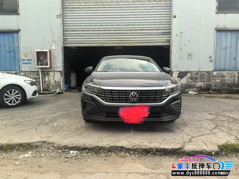 抵押车出售23年大众帕萨特轿车