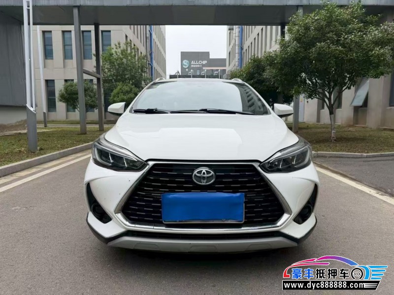 抵押车出售20年丰田YARiS L 致炫轿车