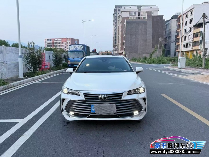抵押车出售22年丰田亚洲龙轿车