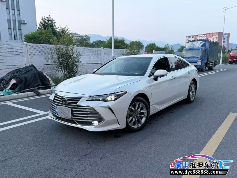 22年丰田亚洲龙轿车抵押车出售