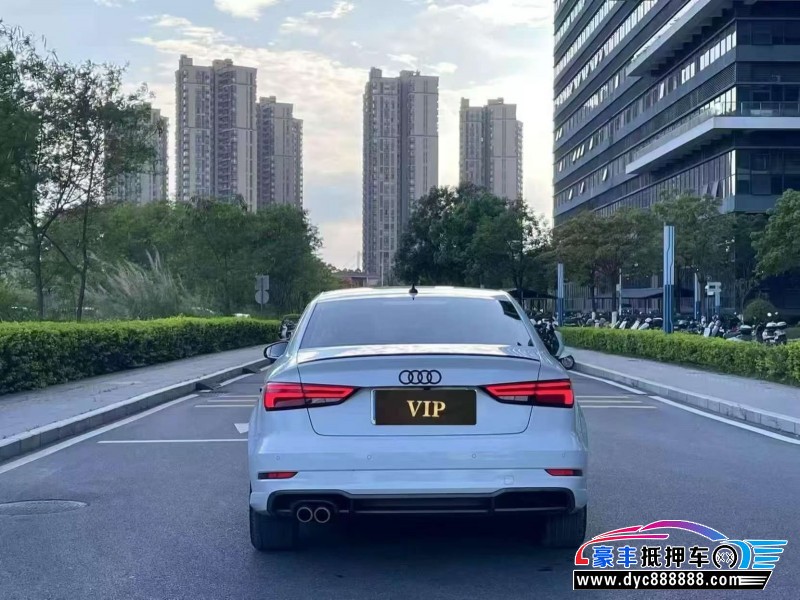 20年奥迪A3轿车抵押车出售