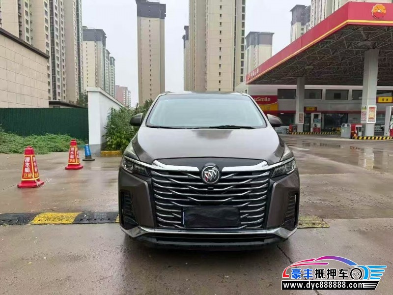抵押车出售22年别克GL8轿车