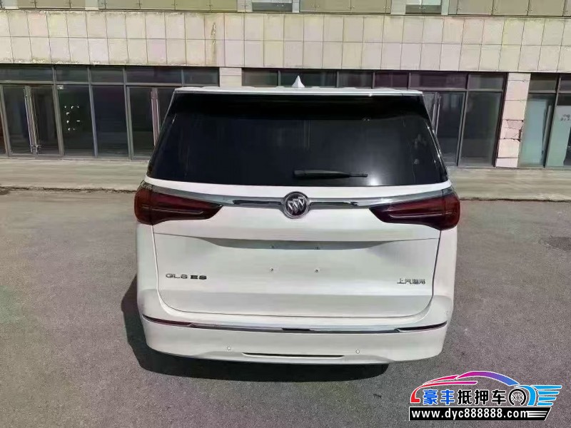 25年别克GL8轿车抵押车出售