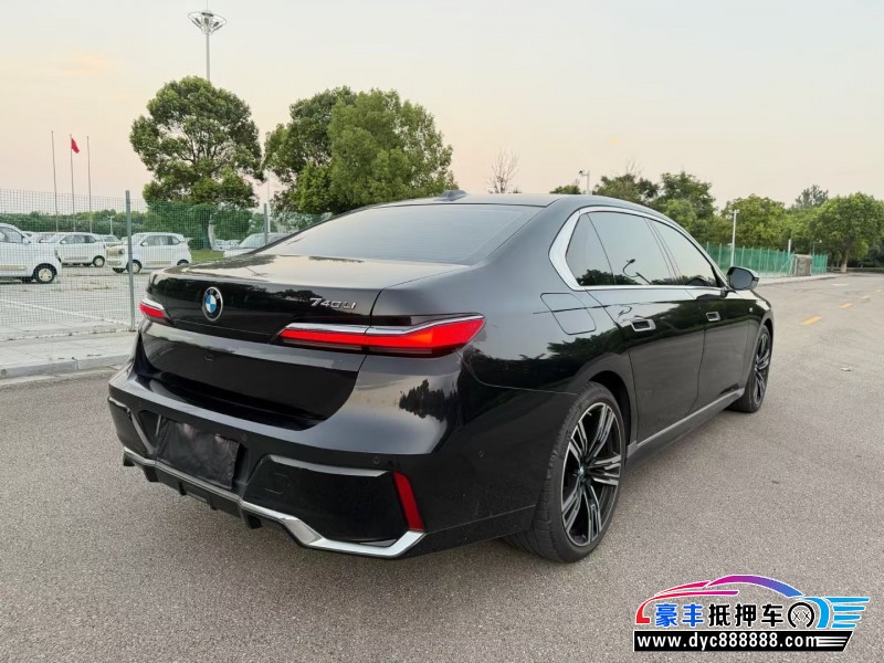 23年宝马7系轿车抵押车出售