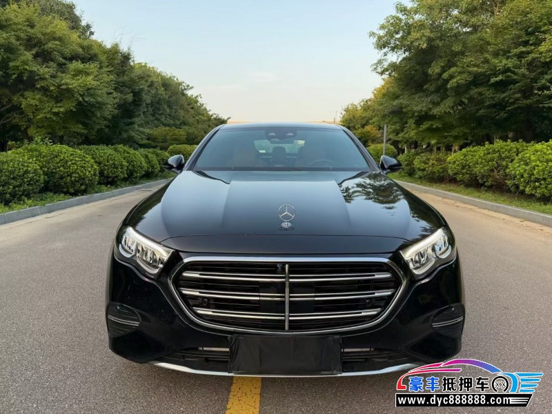 抵押车出售25年奔驰E轿车