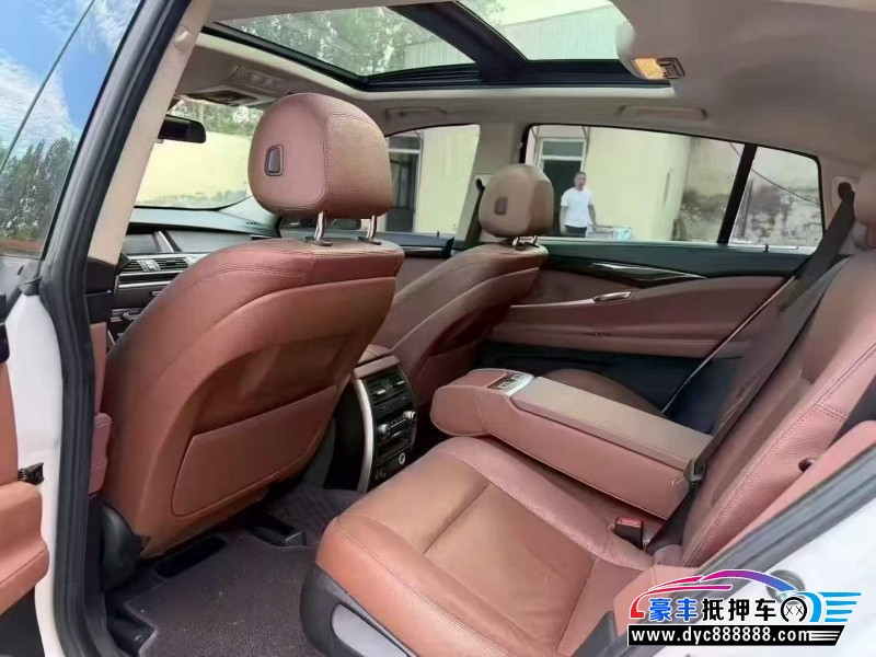 17年宝马5系轿车抵押车出售