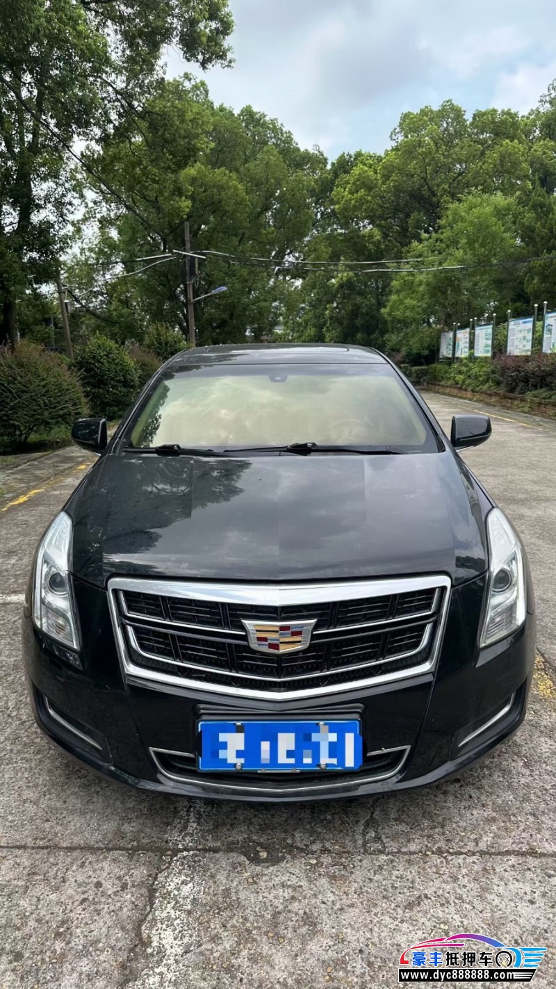 抵押车出售17年凯迪拉克XTS轿车