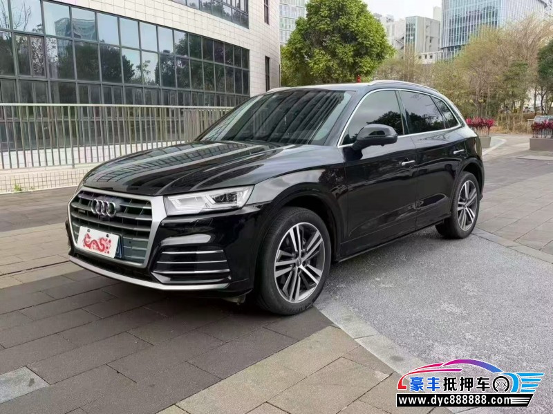 21年奥迪Q5轿车抵押车出售