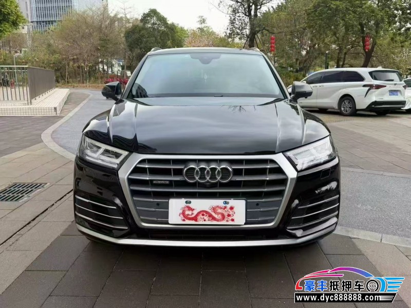 抵押车出售21年奥迪Q5轿车